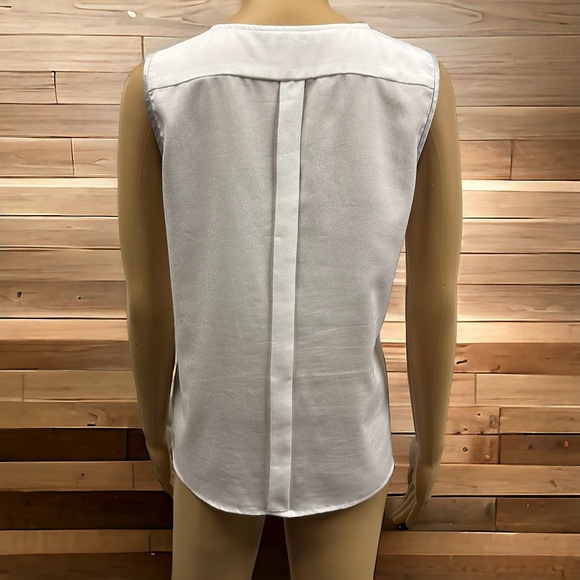 Calvin Klein White Black Silver Sleeveless Split Neck Blouse Womens Small - Picture 3 of 8